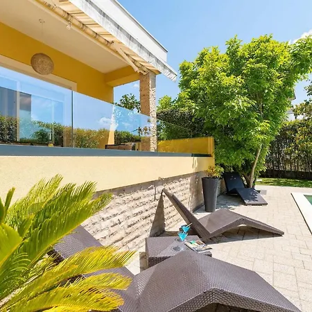 Holiday home Luna Zadar